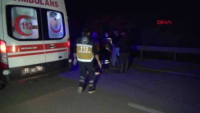 SDN DAKİKA: YOLUN KARŞISINA GEÇERKEN OTOMOBİL ÇARPAN KİŞİ HAYATINI KAYBETTİ