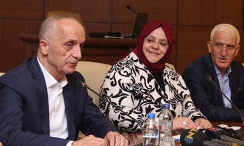 GEÇEN DEVREDE OLDUĞU GİBİ MİKROFONU AÇIKMI BIRAKTINIZ YOKSA.