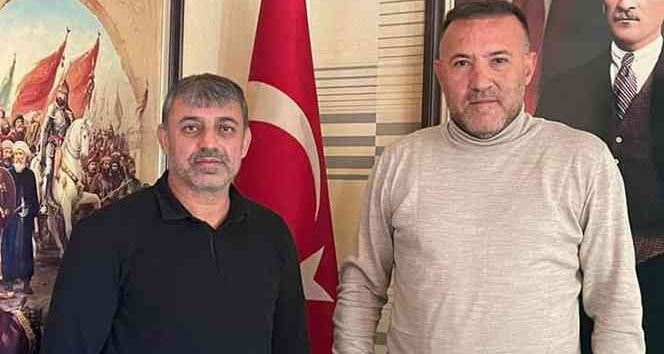 GÖRÜNEN KÖY KILAVUZ İSTEMEZ .NAĞMI DEĞER SARI VELİ ANADOLU SPORU BAŞARIYA ULAŞTIRACAK GİBİ