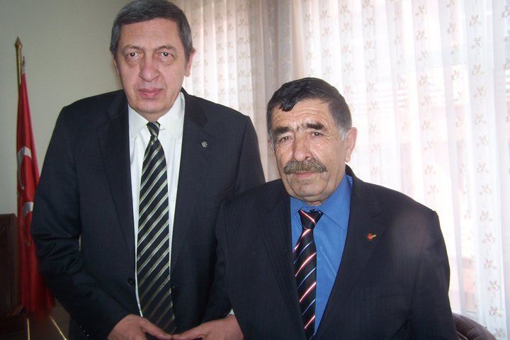 RAHMET DİLİYORUM ULUSLAR ARASI SİYASETÇİ KARDEŞİME: