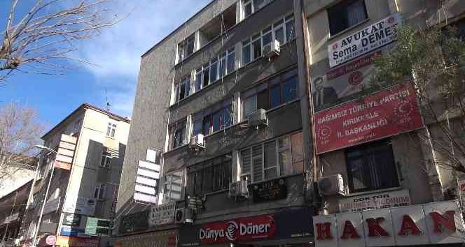 KIRIKKALE ATASAYAR İŞ HANINDA ÜZÜCÜ OLAY.