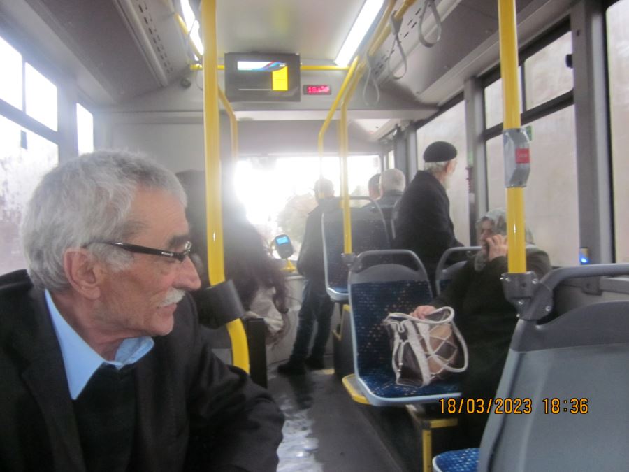 KIRIKKALE   DE  BELEDİYE ÇALIŞANLARI OTOBÜSLERİ BABALARINDAN MİRAS KALDI SANDILAR.