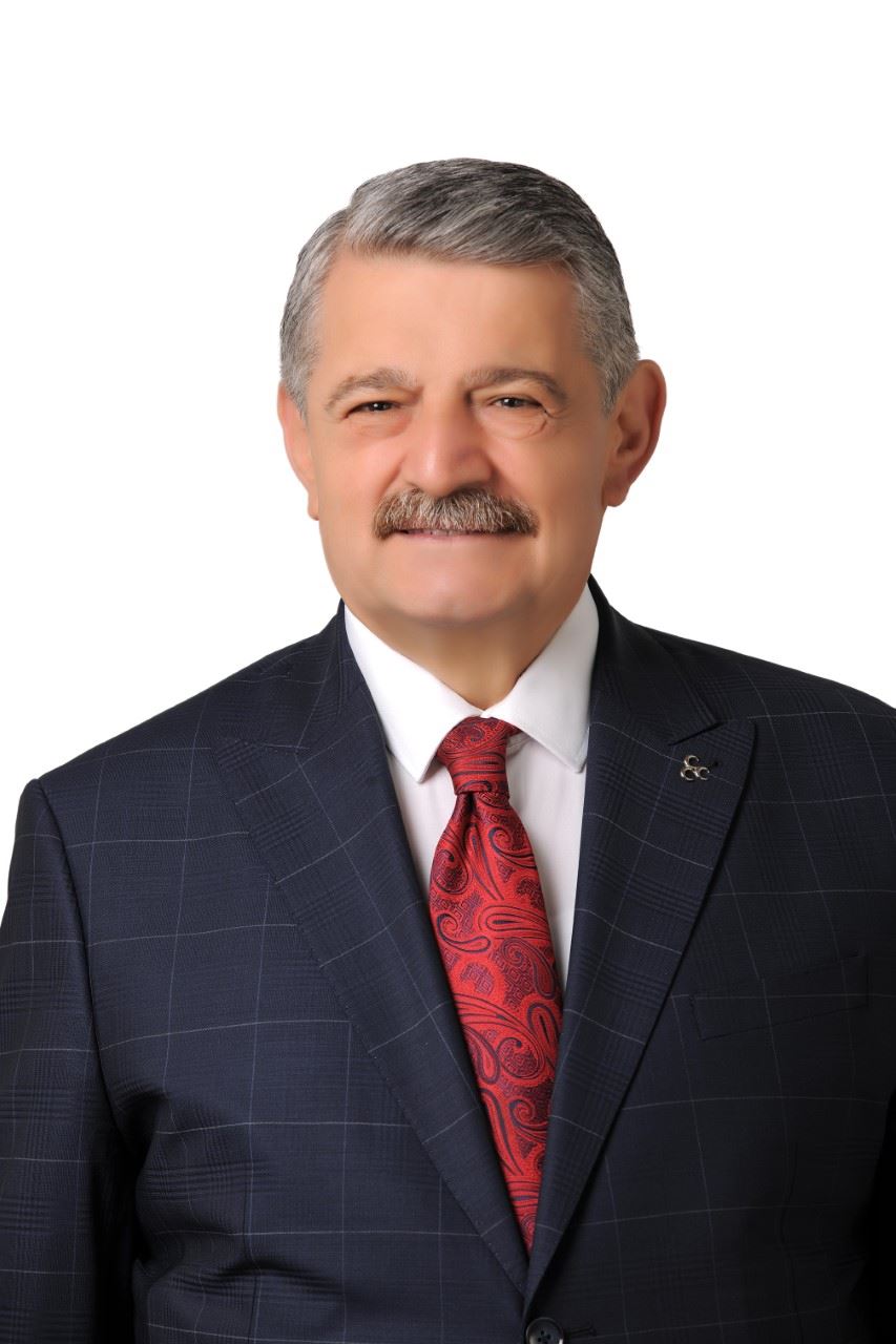 BELEDİYE BAŞKANLIĞI MİLLET VEKİLLİĞİNE BENZEMEZ CEMAL AGA KEŞKE YERİNDE KALSAYDIN.