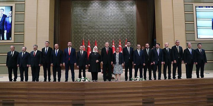 CUMHUR BAŞKANLIĞI KABİNESİNDE KÖKLÜ DEĞİŞİM:
