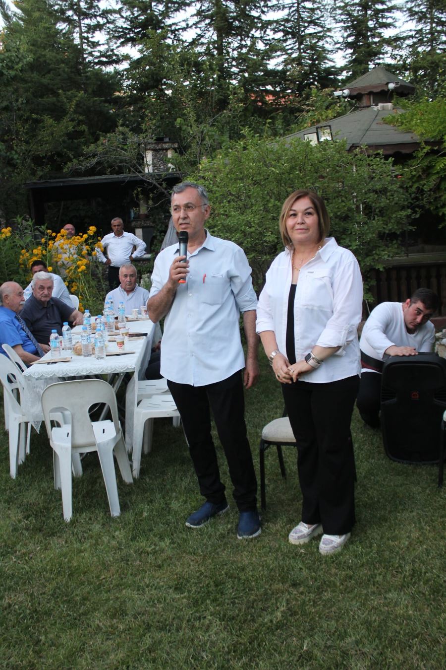 HASAN DEDEDE MUHARREM AYININ ANISINA AŞURE ŞENLİĞİ YAPILDI