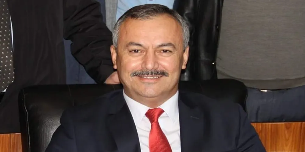 OYNADI GÜLDÜ TAM YERİNİ BULDU HAYDİ KIRIK KALEMİZ  İÇİN HAYIRLI OLSUN.