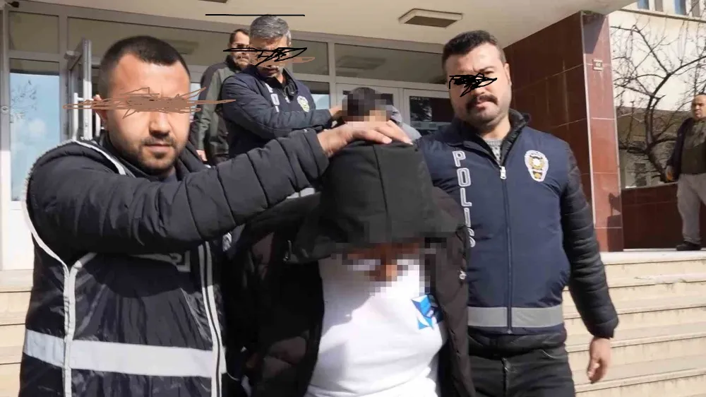 GERÇEKLERİ YAZMAYA ÇEKİNİYORUZ EY OKUR