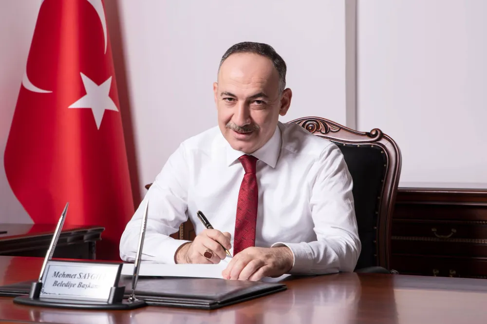 YÜZÜK GÖSTERİP KİZMEDEN BAŞKA NE İŞE YARARSIN MEHMET EFENDİ.
