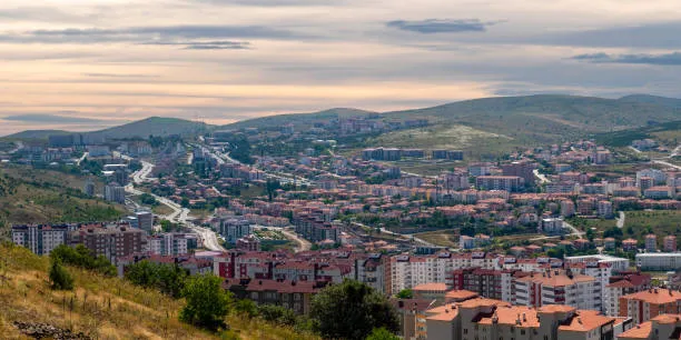 SEVGİLİ OKURLARIM YOZGAT DEYİP DE  Gelip geçmeyin SİYASETİN KİLİT NOKTASIDIR!...