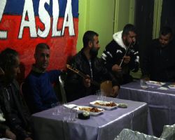 TARAFTARLARDAN SAZLI SÖZLÜ LİDERLİK KUTLAMASI