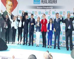 Akşener, cüma günü Kayseri'de konuştu: Ekonomi kötüleşti, şimdi de kurtaramıyorlar