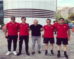 ASIL AZMAZ BAL KOKMAZ KOKARSA YAĞ KOKAR ASLI AYRANDIR.KUL ATASINDAN GÖRDÜĞÜNÜ İŞLER