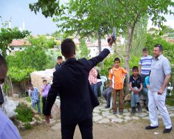 İşte kamu personelinin zamlı maaşları ananda harcasın babanda emekli maraba ya