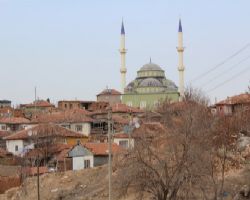KÖYLÜLER MAHALLE OLMAYI KABUL ETMİYORLAR