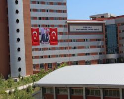 KIRIKKALE POLİS YÜKSEK OKULU BU YIL 453 MEZUN VERDİ.