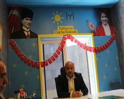 AK PARTİ RÜZGAR'A DAYANAMAYAN UÇURTMA GİBİ İP KIRDI.