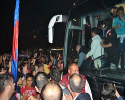 KIRIKKALE ŞAMPİYON OLDU MEYDAN KARNAVAL HAVASINA DÖNDÜ